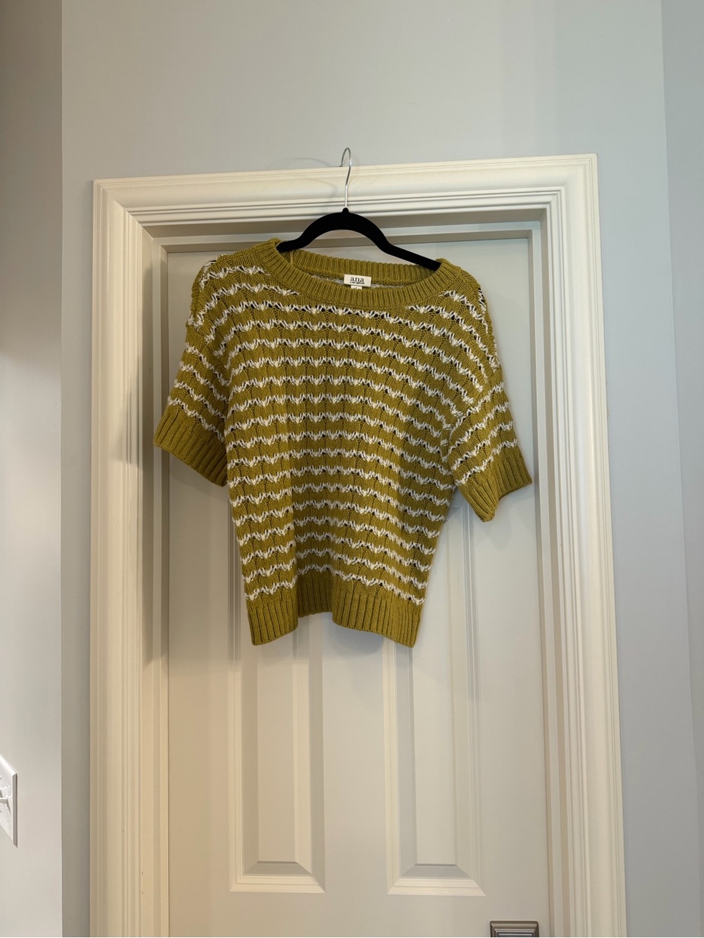 Women's Short-Sleeve Olive Green & White Knit Sweater